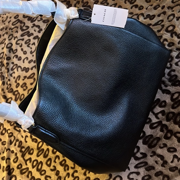 Coach Hallie bag 🖤 - Picture 6 of 9